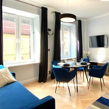 Apartmán Gorgeous Historic Tenement Apt. - New Town Square!