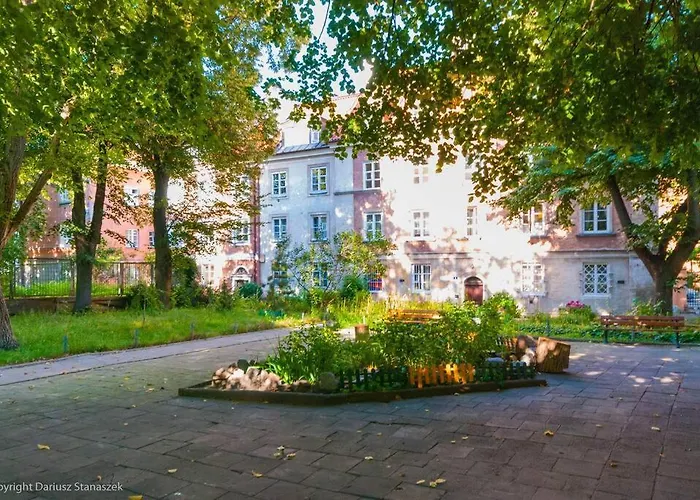 Apartment Gorgeous Historic Tenement Apt. - New Town Square! Warsaw